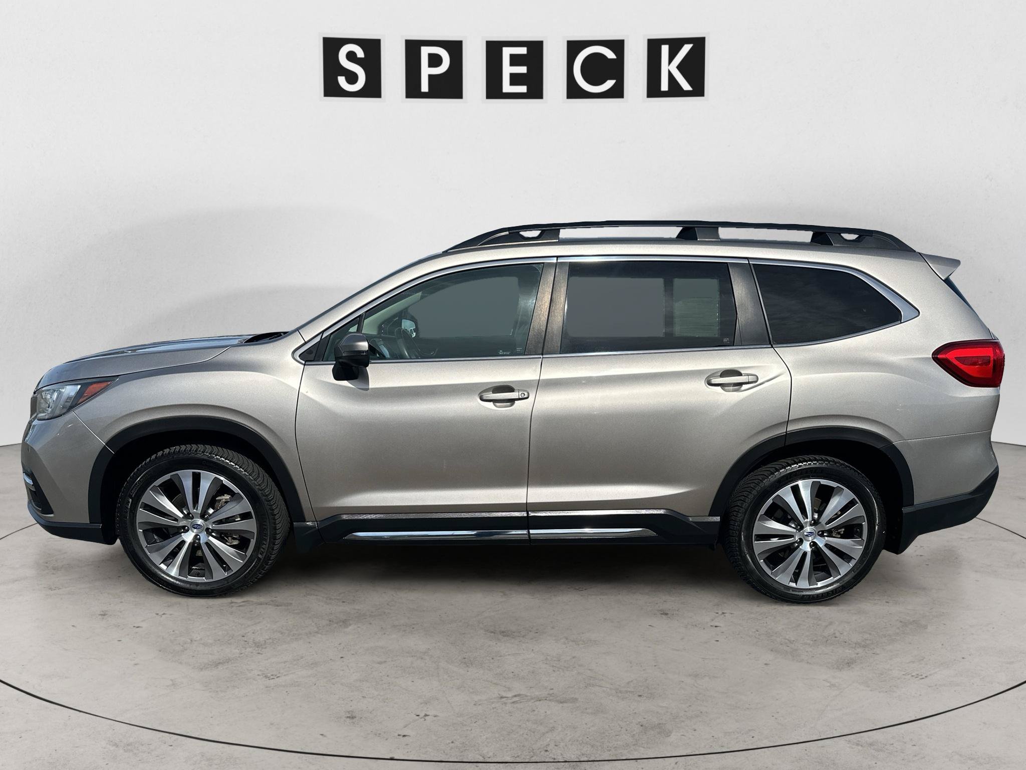 Used 2019 Subaru Ascent Limited AWD/4WD image 2