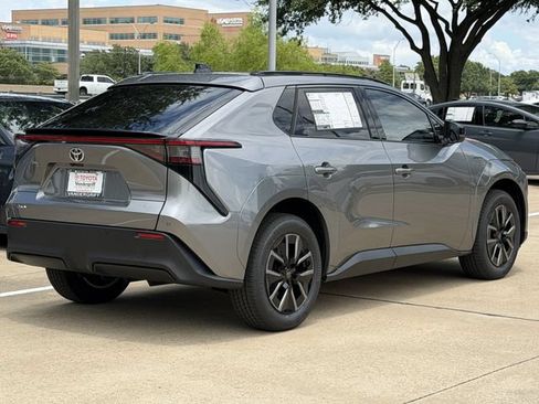 New 2026 Toyota bZ FWD image 4