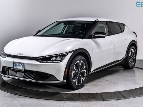 Used 2024 Kia EV6 Light image 2