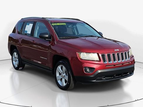 Used 2016 Jeep Compass Sport w/ Power Value Group FWD image 3