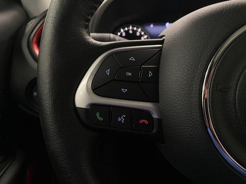 Used 2019 Jeep Renegade Trailhawk AWD/4WD image 16