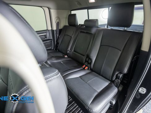 Used 2018 RAM 3500 Laramie w/ Sport Appearance Group AWD/4WD image 34