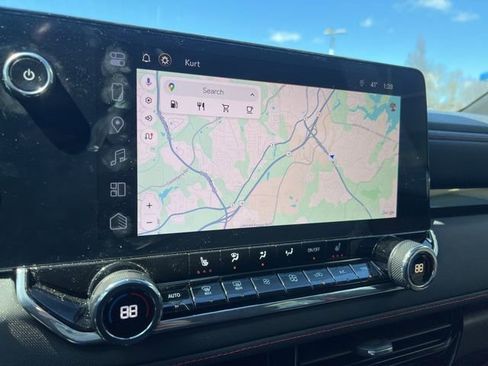 Used 2024 Chevrolet Colorado Z71 w/ Z71 Convenience Package 2 image 21