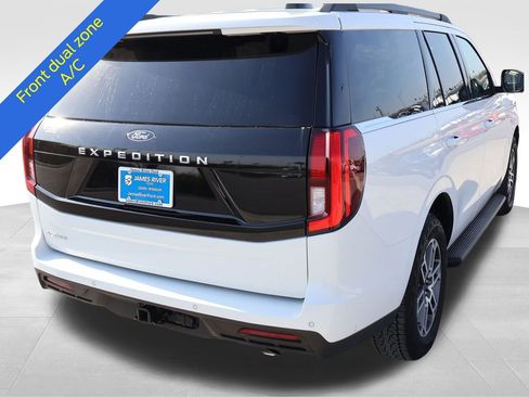 Certified 2025 Ford Expedition Active AWD/4WD image 5