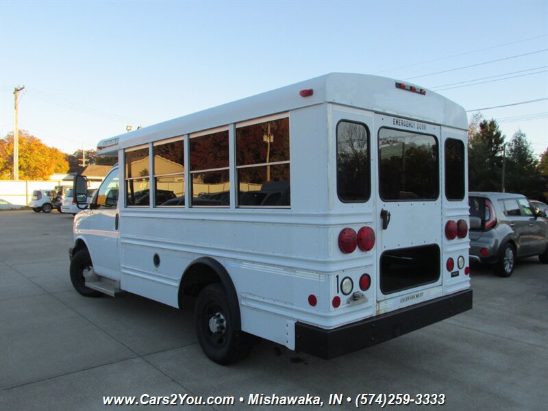 Used 2006 Chevrolet Express 3500 w/ School Bus Package RWD image 3