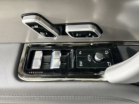 New 2026 Land Rover Range Rover Sport Dynamic SE AWD/4WD image 19