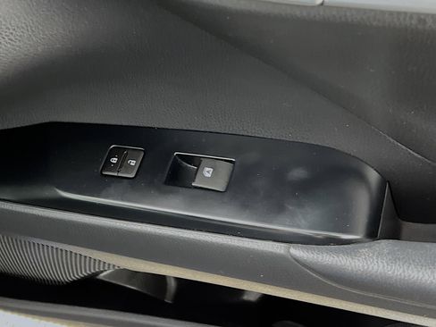 Used 2019 Toyota Camry SE w/ Convenience Package image 32