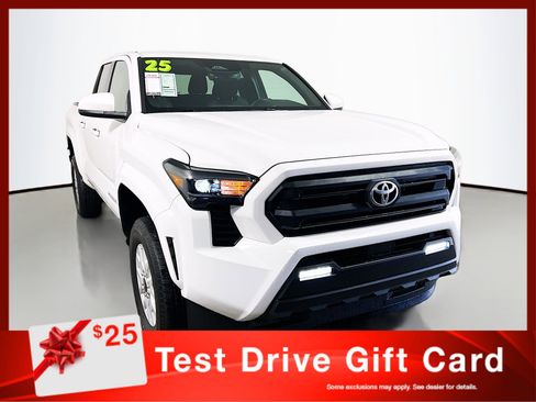 Used 2025 Toyota Tacoma SR5 image 1