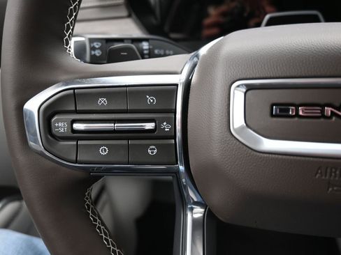 New 2026 GMC Acadia Denali w/ Super Cruise Package AWD/4WD image 16