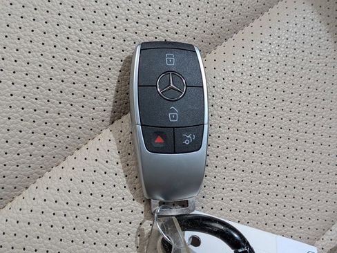 Certified 2021 Mercedes-Benz GLC 300 GLC 300 image 27