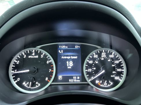 Used 2019 Nissan Sentra SV w/ Special Edition Package FWD image 3