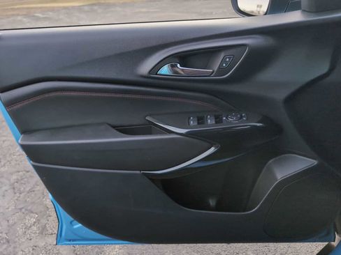 Used 2025 Chevrolet Trax RS w/ Driver Confidence Package image 21