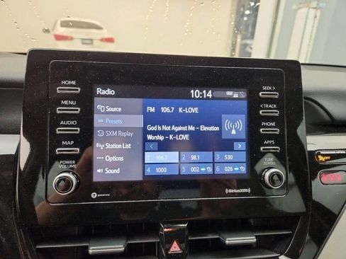 Used 2023 Toyota Camry SE image 3