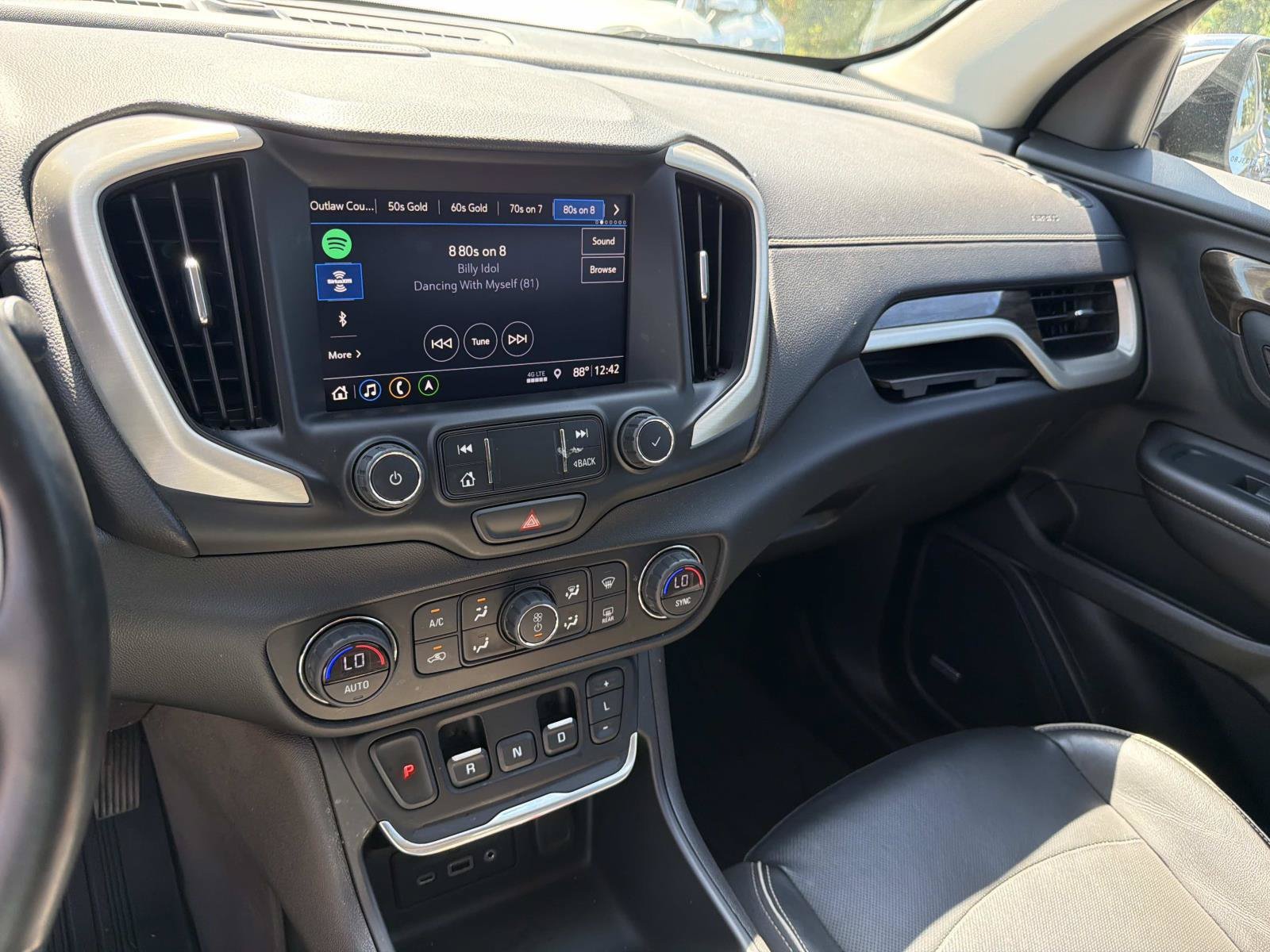 Used 2020 GMC Terrain Denali w/ Denali Premium Package FWD image 30