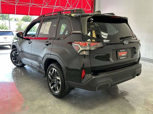 Used 2025 Subaru Forester Limited w/ Popular Package #2 AWD/4WD image 5