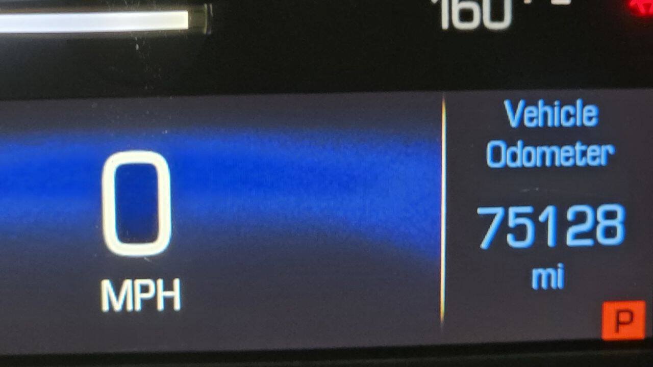 Used 2018 Cadillac XT5 AWD image 29