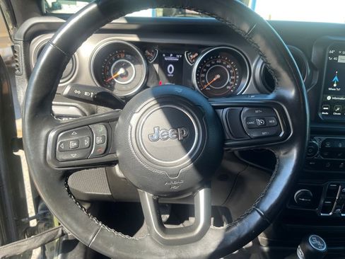 Used 2022 Jeep Gladiator Sport AWD/4WD image 17
