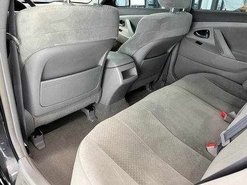 Used 2009 Toyota Camry LE image 32