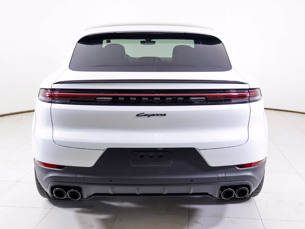 Certified 2025 Porsche Cayenne E-Hybrid Coupe AWD/4WD image 34