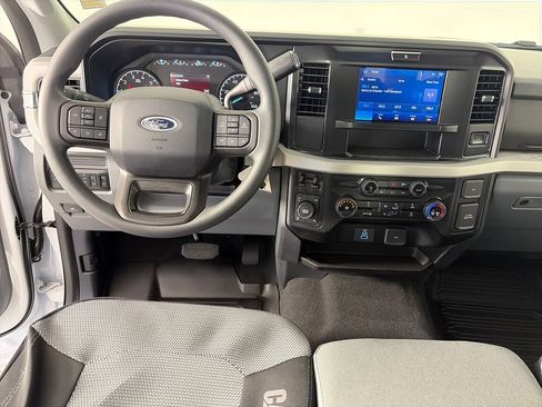 Certified 2026 Ford F250 XLT w/ FX4 Off-Road Package AWD/4WD image 13