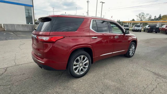 Used 2018 Chevrolet Traverse Premier w/ Driver Confidence II Package FWD image 8