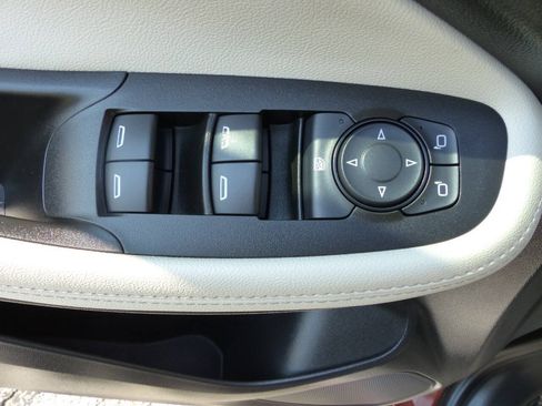 Used 2020 Buick Encore GX Select FWD image 19