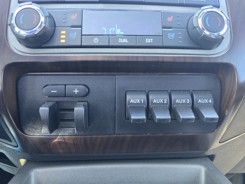 Used 2012 Ford F350 Lariat w/ Lariat Ultimate Pkg image 34