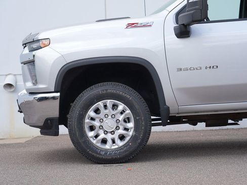 Used 2020 Chevrolet Silverado 3500 LT w/ All Star Edition AWD/4WD image 11