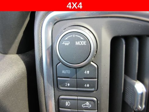 Certified 2020 Chevrolet Silverado 1500 RST AWD/4WD image 31