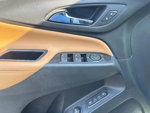 Used 2019 Chevrolet Equinox Premier FWD image 27