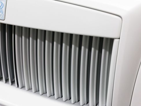 Used 2019 Rolls-Royce Wraith RWD image 34