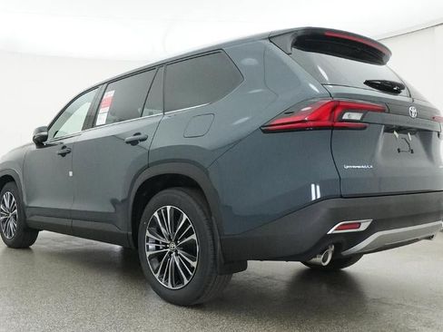 New 2026 Toyota Grand Highlander AWD Hybrid image 21