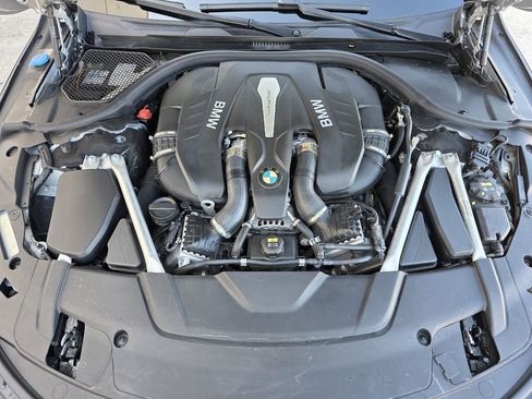 Used 2019 BMW 750i w/ Executive Package image 35