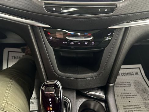 Certified 2025 Cadillac XT5 Sportv w/ Technology Package image 41