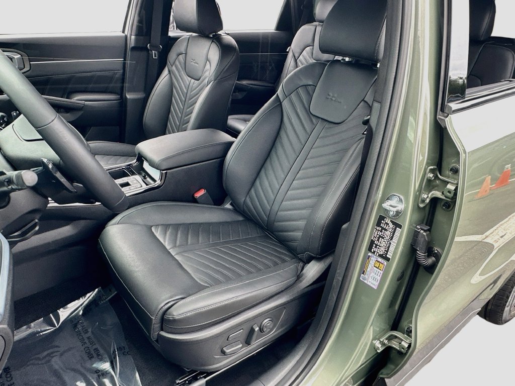 Certified 2026 Kia Sorento SX Prestige AWD/4WD image 20