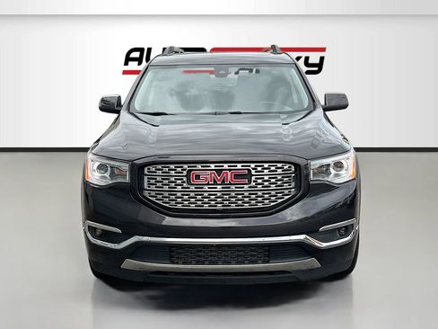 Used 2019 GMC Acadia Denali w/ Technology Package AWD/4WD image 2