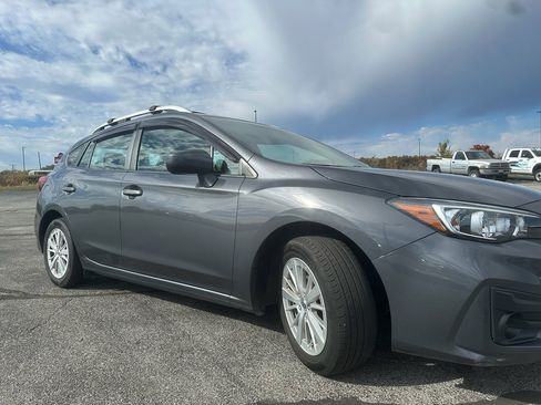 Used 2018 Subaru Impreza 2.0i Premium w/ Popular Package #2 image 4