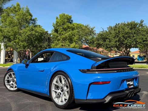 Used 2025 Porsche 911 GT3 RWD image 48