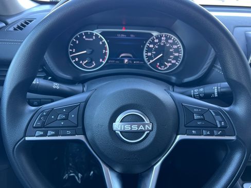 Used 2024 Nissan Sentra SV image 24