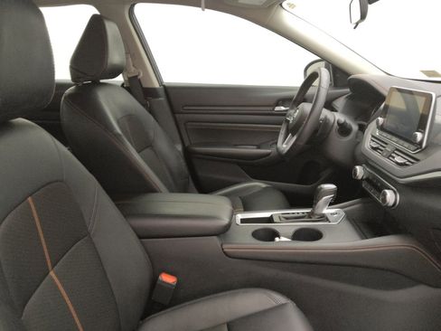 Used 2022 Nissan Altima 2.5 SR FWD image 21