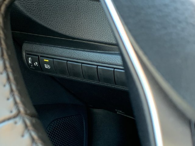 Used 2026 Toyota Corolla SE FWD image 15