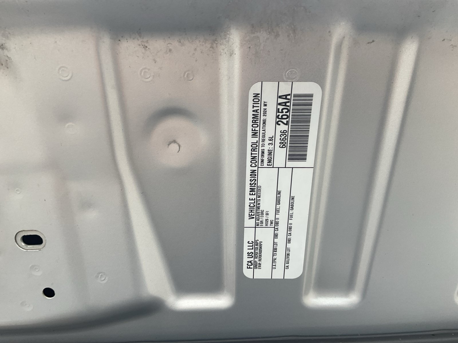 Used 2024 Jeep Grand Cherokee L Laredo AWD/4WD image 22