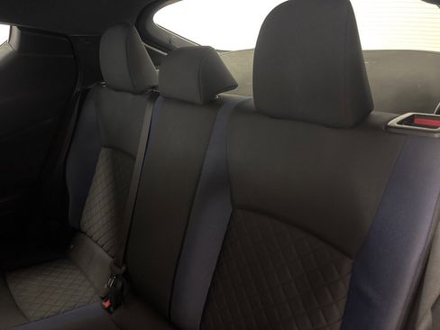 Used 2021 Toyota C-HR XLE image 12