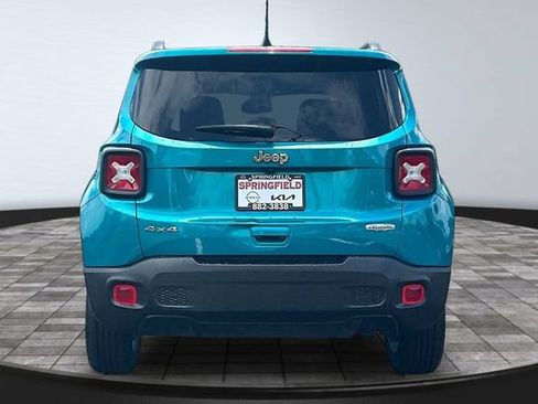 Used 2022 Jeep Renegade Latitude w/ Convenience Group AWD/4WD image 5