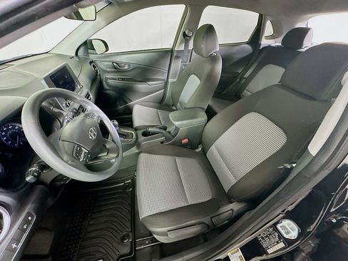 Used 2023 Hyundai Kona SE w/ Cargo Package image 13