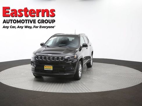 Used 2024 Jeep Compass Latitude AWD/4WD image 52
