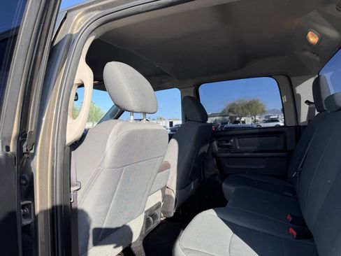 Used 2015 RAM 2500 Tradesman w/ Chrome Appearance Group AWD/4WD image 22