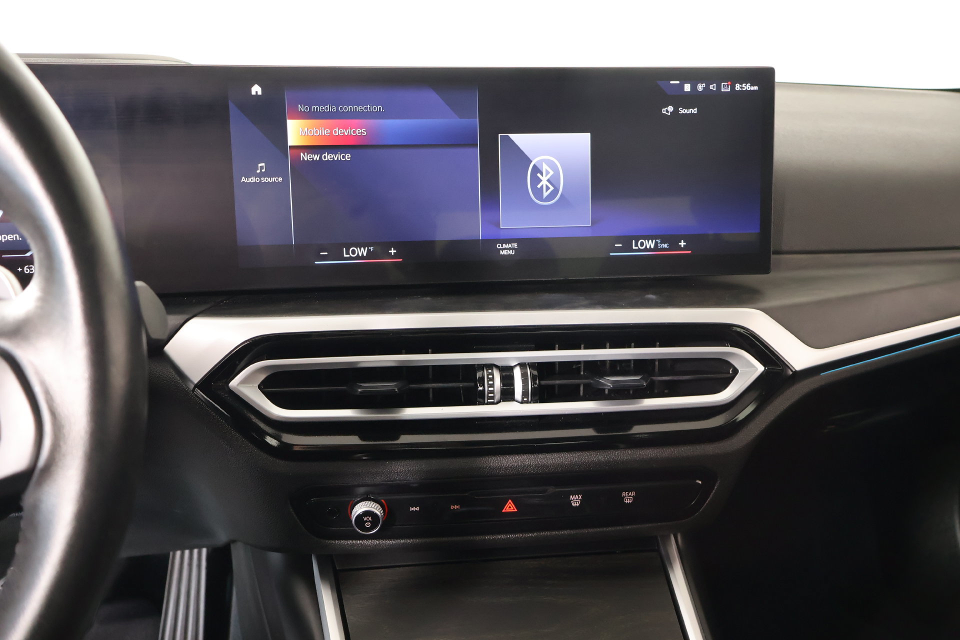 Used 2024 BMW 330i xDrive Sedan w/ Premium Package AWD/4WD image 5