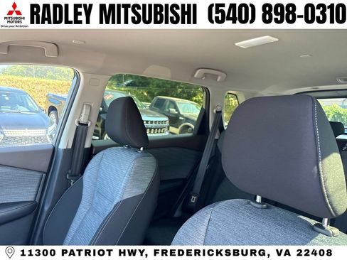 Used 2023 Nissan Rogue SV AWD/4WD image 2