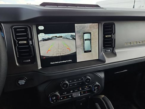 New 2026 Ford Bronco Badlands AWD/4WD image 24